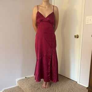 Dress Forum Elegant Deep Magenta Satin Spaghetti Strap Prom Dress